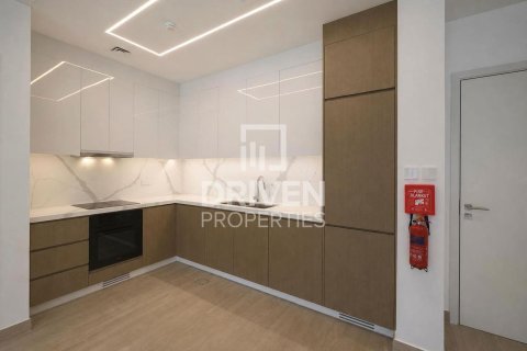 Apartment til salg i Al Satwa, Dubai, UAE 2 soveværelser, 103.49 kvm № 766961 - foto 5