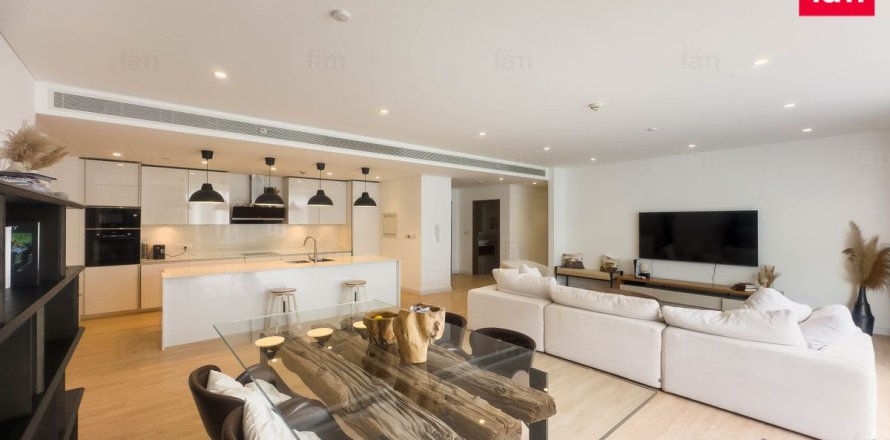 Wohnung in City Walk, Dubai, VAE: 3 Schlafzimmer, 212 m2 Nr. 696924
