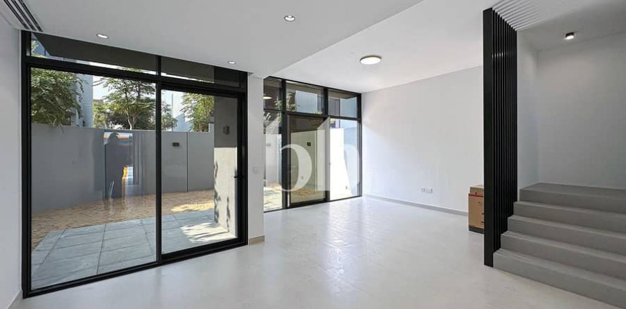 Таунхаус в Tilal City, Шарджа, ОАЕ 3 спальні, 225м2 № 642735