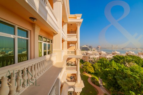 Apartmán v Palm Jumeirah, Dubai, SAE 2 spálne, 165 m2 č. 648388 - Fotografia 3