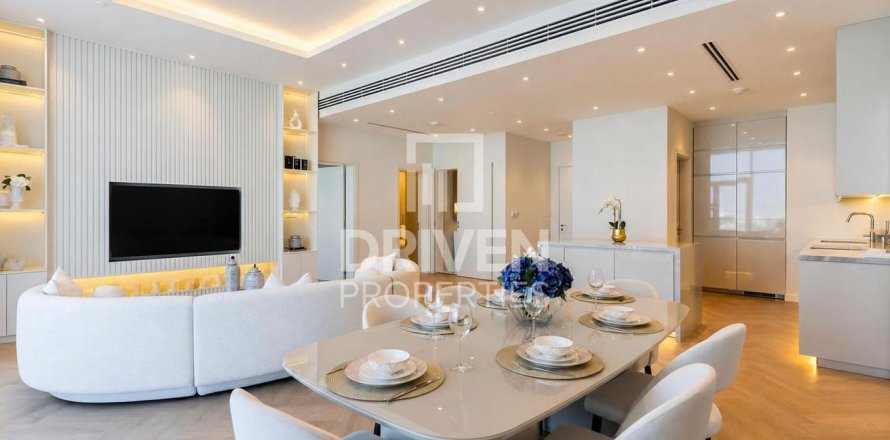 Apartment i Palm Jumeirah, Dubai, UAE 2 soveværelser, 158.77 kvm № 768069