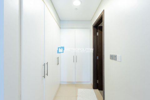 Appartement te huur in Al Reem Island, Abu Dhabi, VAE 3 slaapkamers, 178.6 vr.m., nr 680446 - foto 8