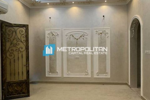Müüa villa asukohaga Al Shamkha, Abu Dhabi, AÜE: 7 magamistoaga, 1114.7 m² Nr 680444 - pilt 9