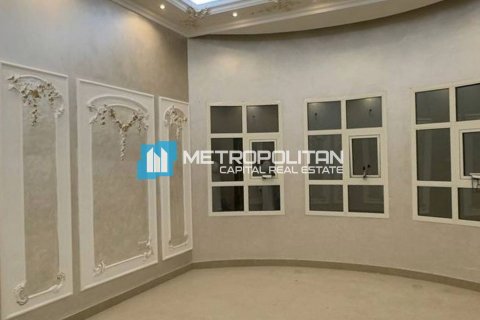 Müüa villa asukohaga Al Shamkha, Abu Dhabi, AÜE: 7 magamistoaga, 1114.7 m² Nr 680444 - pilt 5