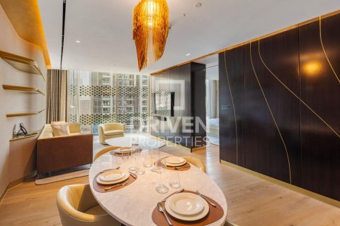 Huoneisto Business Bay, Dubai, Arabiemiraatit 1 makuuhuone, 107 m2 № 683845 - kuva 2