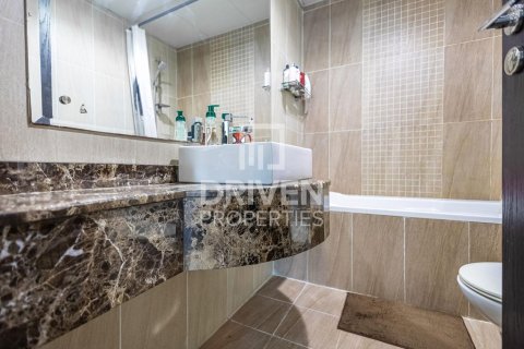 Apartamento en venta en Jumeirah Lake Towers, Dubai, EAU 1 dormitorio, 73 m2 № 683844 - foto 12