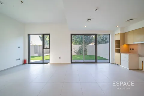 Villa zum Verkauf in Arabian Ranches 3, Dubai, VAE 4 Schlafzimmer, 225 m2 Nr. 649591 - Foto 9