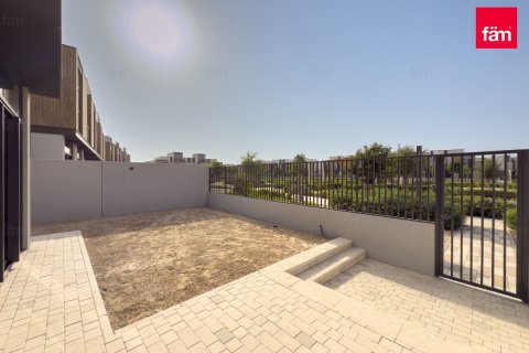 Villa in Dubai, UAE 4 bedrooms, 246.2 sq.m. № 712691 - photo 17