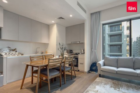 Lägenhet till försäljning i Dubai, UAE 2 sovrum, 107 kvm Nr. 682181 - fotografi 4