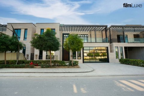 Villa Dubaijā, AAE 5 istabas, 690.4 m2 Nr. 682183