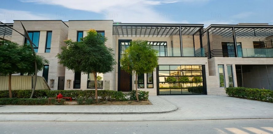 Вілла в Дубай, ОАЕ 5 спалень, 690.4м2 № 682183