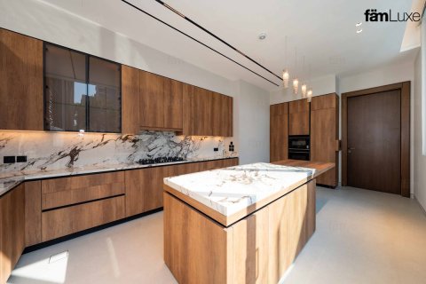 Villa te koop in Dubai, VAE 5 slaapkamers, 690.4 vr.m., nr 682183 - foto 24