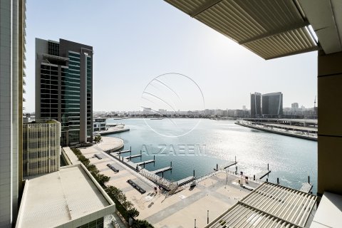 Apartman u Abu Dhabi, UAE 3 spavaćih soba, 204 m2 Br. 662984 - fotografija 1