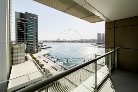 Apartman u Abu Dhabi, UAE 3 spavaćih soba, 204 m2 Br. 662984 - fotografija 2