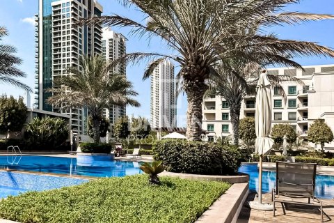 Apartment in The Views, Dubai, UAE 2 bedrooms, 132 sq.m. № 684387 - photo 16