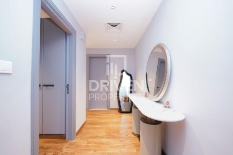 Apartment in Business Bay, Dubai, UAE 1 bedroom, 116 sq.m. № 684386 - photo 9