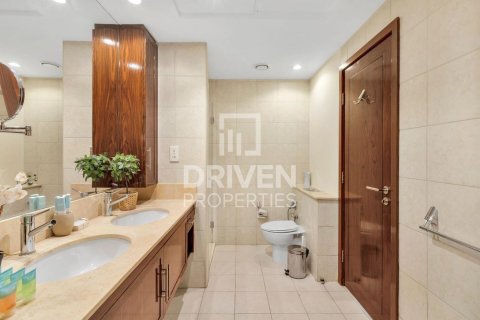 Apartment in Downtown Dubai (Downtown Burj Dubai), Dubai, UAE 3 bedrooms, 221 sq.m. № 684377 - photo 17