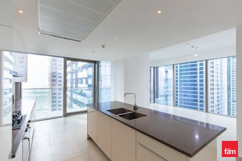 Huoneisto Dubai Marina, Arabiemiraatit 2 makuuhuonetta, 114.4 m2 № 720364 - kuva 2