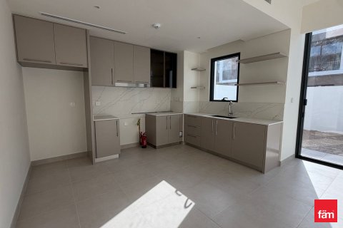 Vilë në Dubai, Emiratet e Bashkuara Arabe 3 dhoma gjumi, 144.8 m2. № 720365 - Foto 3