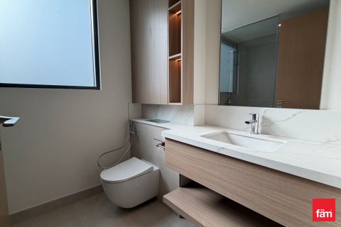 Vilë në Dubai, Emiratet e Bashkuara Arabe 3 dhoma gjumi, 144.8 m2. № 720365 - Foto 16