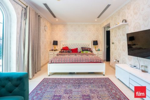 Villa zur Miete in Dubai, VAE 3 Schlafzimmer, 524.2 m2 Nr. 686312 - Foto 9