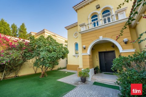 Villa zur Miete in Dubai, VAE 3 Schlafzimmer, 524.2 m2 Nr. 686312 - Foto 13