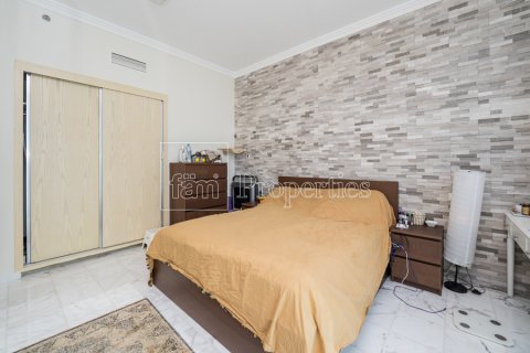 Dubai、UAEにあるマンション 2ベッドルーム、152.1 m2 No686313