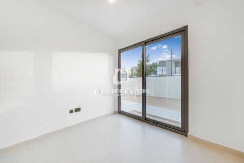 Rijtjeshuis te huur in Tilal Al Ghaf, Dubai, VAE 4 slaapkamers, 229 vr.m., nr 663920 - foto 14