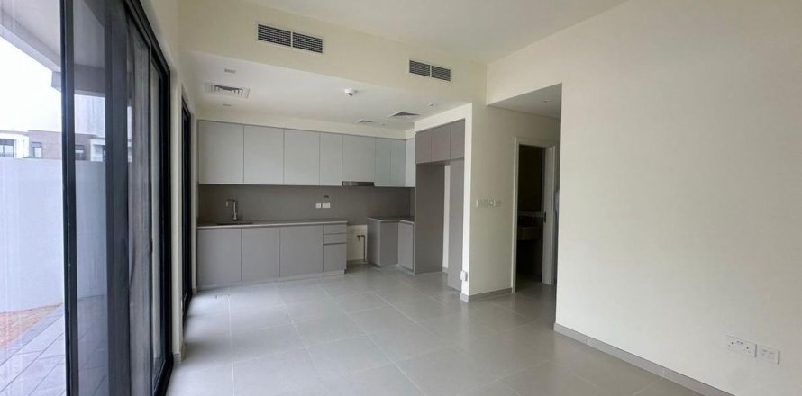 Villa in Dubai, UAE 3 bedrooms, 152.1 sq.m. № 634879