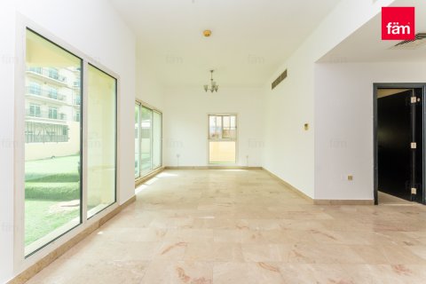 Townhouse in Dubai, UAE 3 bedrooms, 334.4 sq.m. № 634880 - photo 3