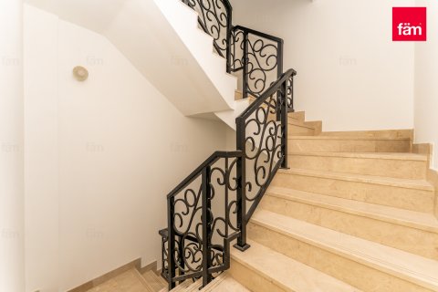 Townhouse in Dubai, UAE 3 bedrooms, 334.4 sq.m. № 634880 - photo 9