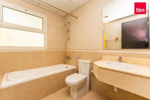 Townhouse in Dubai, UAE 3 bedrooms, 334.4 sq.m. № 634880 - photo 21