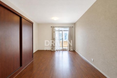 Apartemen di Motor City, Dubai, UEA 2 kamar tidur, 157.38 m2 nomor 759667 - foto 12