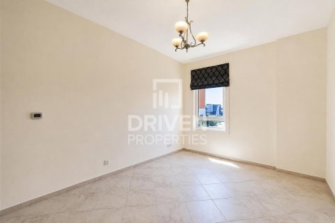 Apartemen di Motor City, Dubai, UEA 2 kamar tidur, 157.38 m2 nomor 759667 - foto 7