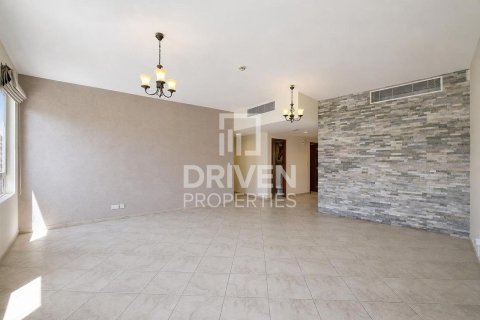 Apartemen di Motor City, Dubai, UEA 2 kamar tidur, 157.38 m2 nomor 759667 - foto 4