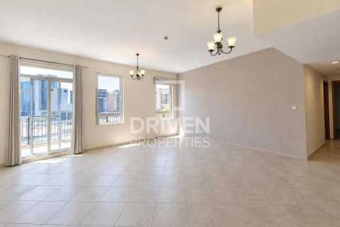 Apartemen di Motor City, Dubai, UEA 2 kamar tidur, 157.38 m2 nomor 759667 - foto 2