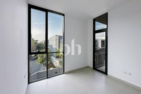Kaupunkipientalo Tilal City, Sharjah, Arabiemiraatit 3 makuuhuonetta, 218 m2 № 642911 - kuva 4