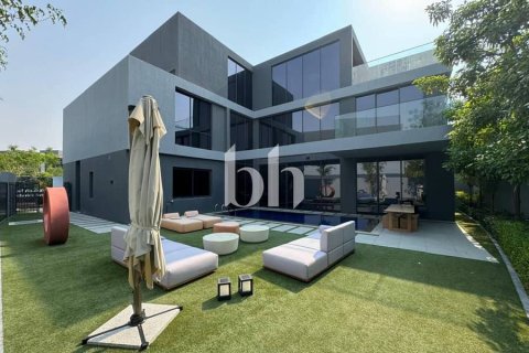 Villa para venda em Tilal City, Sharjah, EAU 5 quartos, 936 m2 № 642915 - foto 10