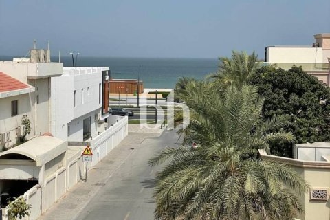 Vila v Sharjah, SAE 5 spální, 541 m2 č. 642912 - Fotografia 11