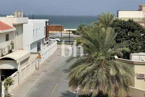 Vila v Sharjah, SAE 5 spální, 541 m2 č. 642912 - Fotografia 5