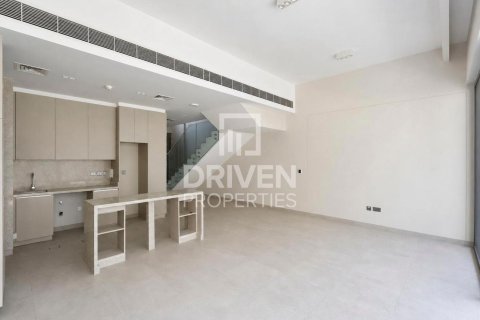 Townhouse in Mohammed Bin Rashid City, Dubai, UAE 3 bedrooms, 136.85 sq.m. № 761486 - photo 2