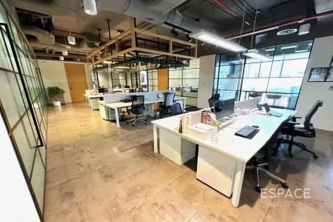 Office in Dubai Marina, UAE 367 sq.m. № 649979 - photo 2
