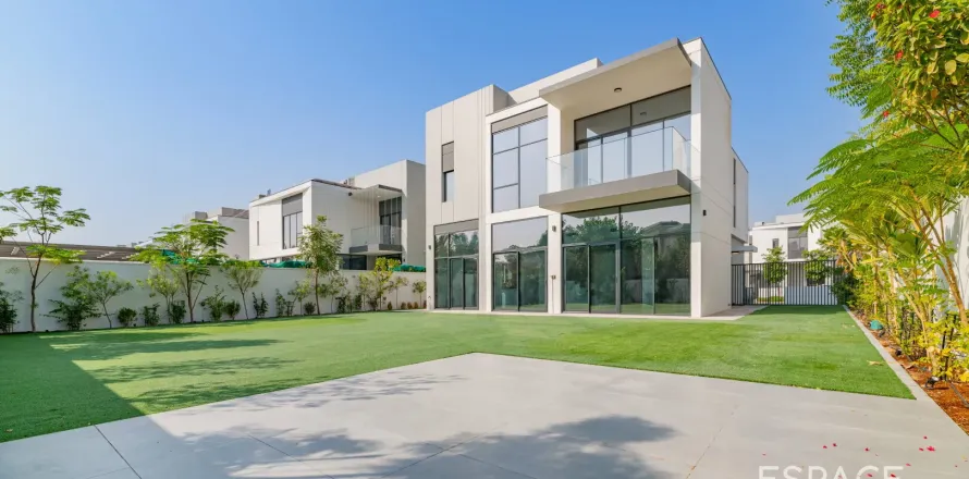Villa in Al Furjan, Dubai, VAE: 4 Schlafzimmer, 376 m2 Nr. 649977