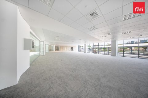 Zyrë në Dubai, Emiratet e Bashkuara Arabe 63.5 m2. № 709889 - Foto 2