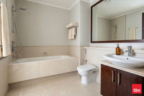 Apartamento en alquiler en Dubai Marina, Dubai, EAU 2 dormitorios, 130.5 m2 № 695141 - foto 12