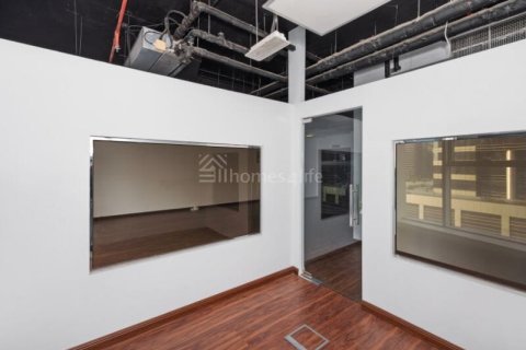 Oficina en alquiler en Business Bay, Dubai, EAU 75 m2 № 690444 - foto 14
