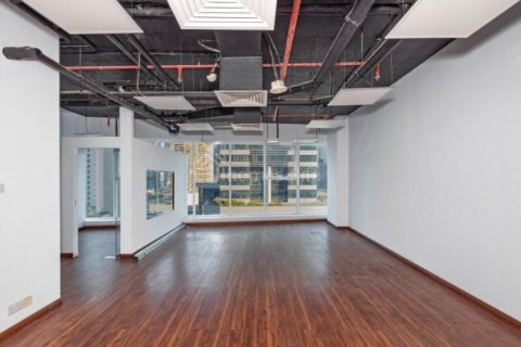 Oficina en Business Bay, Dubai, EAU 75 m² № 690444