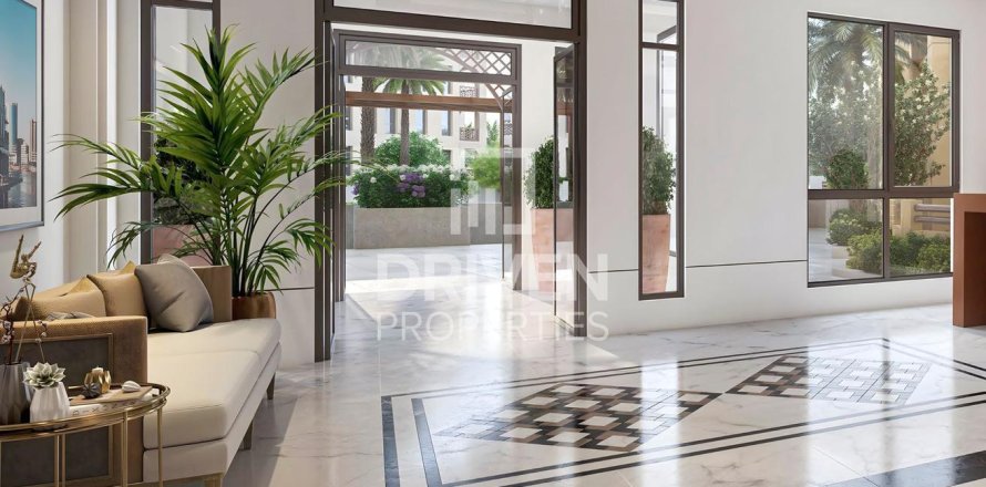 Apartament în Umm Suqeim, Dubai, EAU 3 dormitoare, 223 mp.  №653134