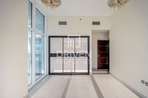 Apartment in Dubai Studio City, Dubai, UAE 3 bedrooms, 153 sq.m. № 653138 - photo 7