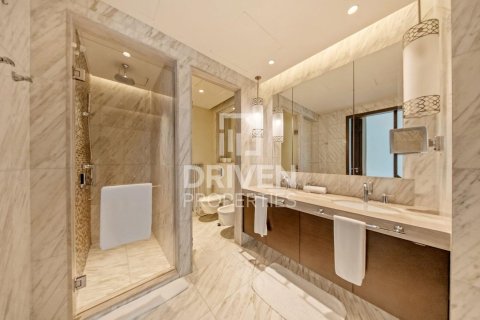 Apartment in Downtown Dubai (Downtown Burj Dubai), Dubai, UAE 4 bedrooms, 251.21 sq.m. № 768539 - photo 16